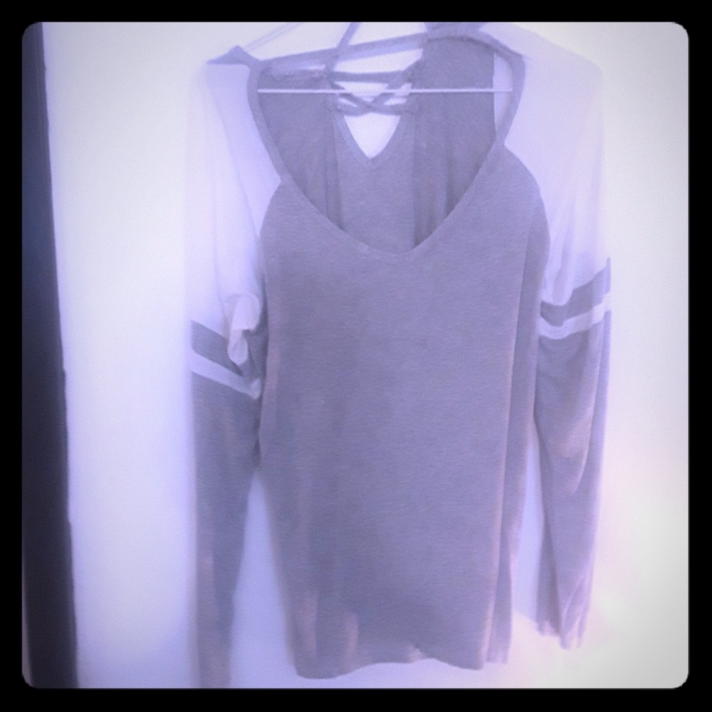 Discreet shirt